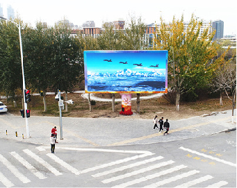 寻甸户外大屏广告投放要点。